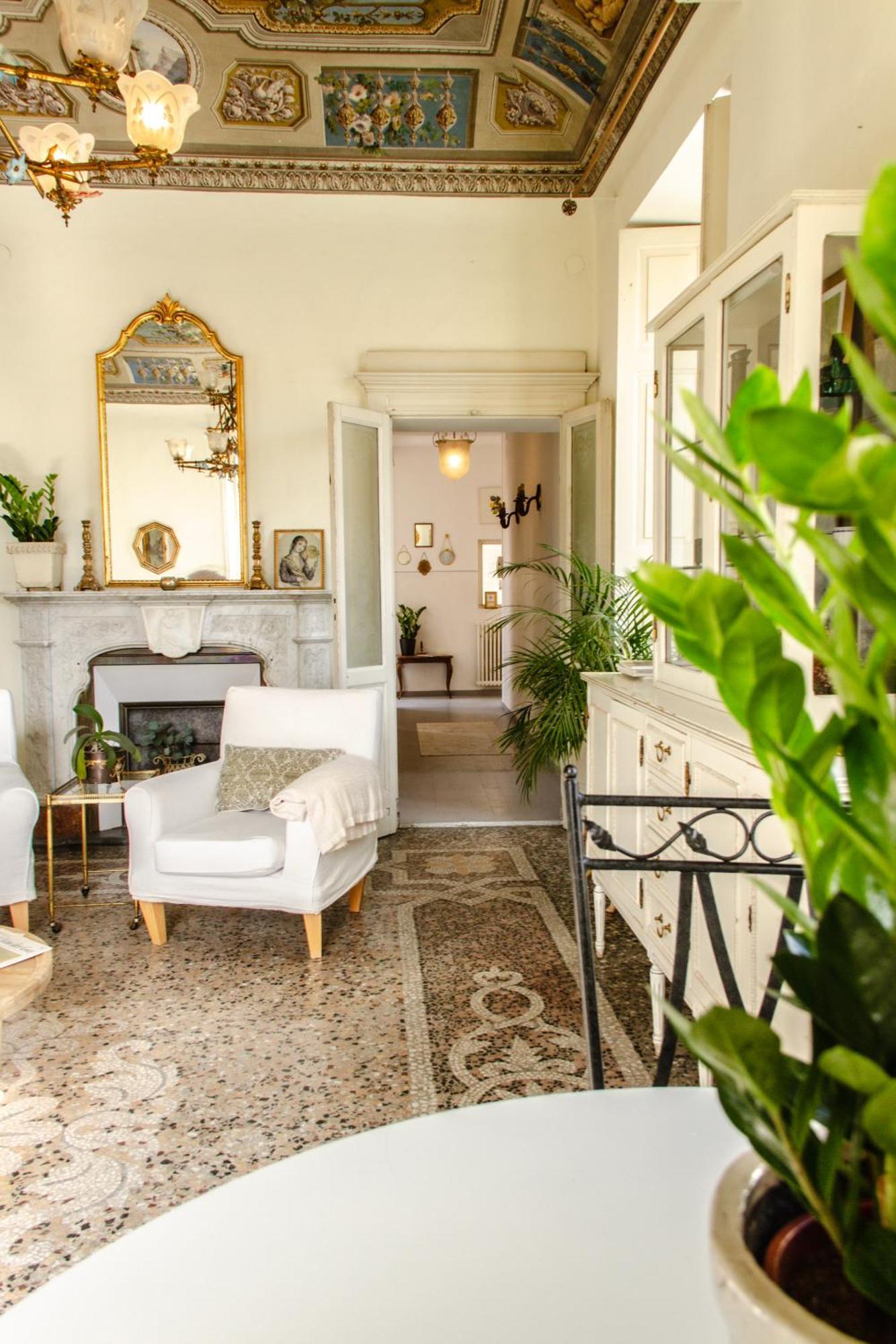 Bed & Blessing / Casa Borgo Locarno